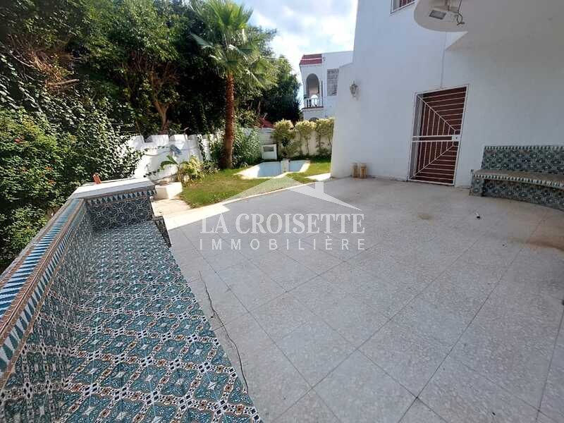 Villa S+6 avec piscine à La Marsa